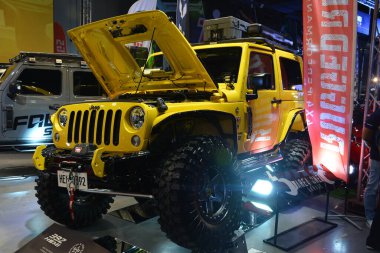 Pasay, PH-NOV 18 - 18 Kasım 2023 tarihinde Pasay, Filipinler 'deki Manila Oto Salonu' nda cip çobanı. Manila Auto Salon, Filipinler 'de düzenlenen bir pazar sonrası araba etkinliğidir..