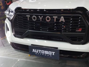 Pasay, PH-18 - Toyota hilux 18 Kasım 2023 tarihinde Pasay, Filipinler 'de Manila Oto Salonu' nda grs. Manila Auto Salon, Filipinler 'de düzenlenen bir pazar sonrası araba etkinliğidir..