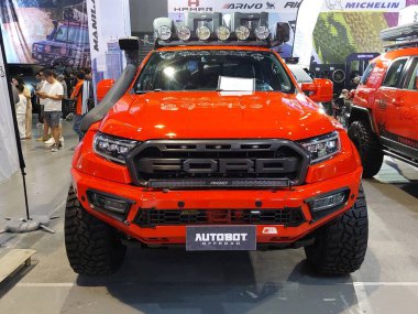 Pasay, PH - NOV 18 - Ford Ranger raptor Manila Auto Salon 'da 18 Kasım 2023 tarihinde, Pasay, Filipinler' de. Manila Auto Salon, Filipinler 'de düzenlenen bir pazar sonrası araba etkinliğidir..