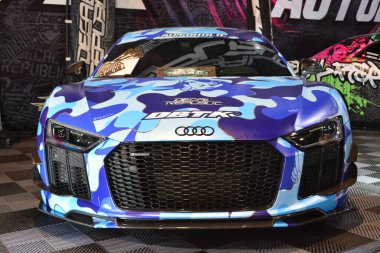 Pasay, PH-18 - 18 Kasım 2023 'te Filipinler' deki Manila Oto Salonu 'nda Audi r8. Manila Auto Salon, Filipinler 'de düzenlenen bir pazar sonrası araba etkinliğidir..