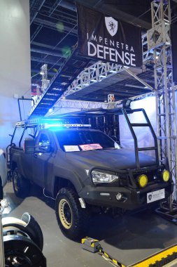 Pasay, PH-18-Isuzu dmax Manila Auto Salon 'da 18 Kasım 2023, Pasay, Filipinler. Manila Auto Salon, Filipinler 'de düzenlenen bir pazar sonrası araba etkinliğidir..