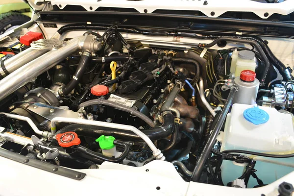 Pasay, PH - NOV 18 - Suzuki jimny motor Manila Oto Salon 'da 18 Kasım 2023 Pasay, Filipinler. Manila Auto Salon, Filipinler 'de düzenlenen bir pazar sonrası araba etkinliğidir..