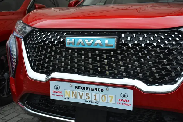 stock image PASAY, PH - NOV 18 - Gwm haval jolion hev at Auto focus test drive on November 18, 2023 in Pasay, Philippines. Auto focus is a car test drive event held in Philippines.