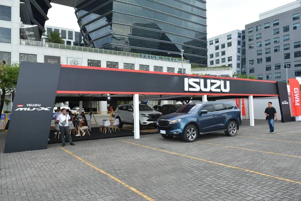 Pasay, PH-18 - Isuzu kabini ön cephesi 18 Kasım 2023 tarihinde Pasay, Filipinler 'de Oto Odak Test Sürüşü. Odak noktası, Filipinler 'de düzenlenen bir araba test sürüşü etkinliğidir..