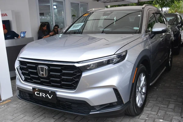 Pasay, PH-18 - Honda Crv 18 Kasım 2023 tarihinde Pasay, Filipinler 'de Auto Focus test sürüşünde. Odak noktası, Filipinler 'de düzenlenen bir araba test sürüşü etkinliğidir..