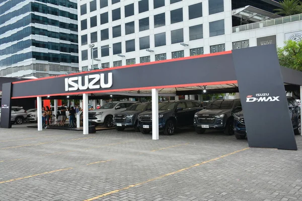 stock image PASAY, PH - NOV 18 - Isuzu booth facade at Auto focus test drive on November 18, 2023 in Pasay, Philippines. Auto focus is a car test drive event held in Philippines.