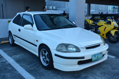 PASIG, PH - FEB 4 - Honda civic at 90201 car show at 4 Şubat 2024, Pasig, Filipinler. 90201, Filipinler 'de düzenlenen bir Honda araba fuarıdır..