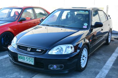 PASIG, PH - FEB 4 - Honda civic at 90201 car show at 4 Şubat 2024, Pasig, Filipinler. 90201, Filipinler 'de düzenlenen bir Honda araba fuarıdır..