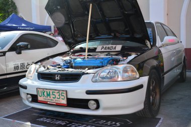 MANILA, PH-27 Ocak 2024 'te Manila, Filipinler' de Revolve Car Show 'da Honda civic. Revolve, Filipinler 'de San Beda Üniversitesi' nde düzenlenen yıllık bir otomobil fuarıdır..