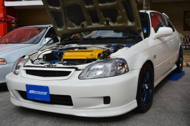 MANILA, PH-JAN 27 - Honda civic spoon sporları Revolve Car Show 'da 27 Ocak 2024 tarihinde Manila, Filipinler' de. Revolve, Filipinler 'de San Beda Üniversitesi' nde düzenlenen yıllık bir otomobil fuarıdır..