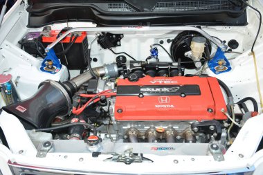 PARANAQUE, PH - 15 Haziran - Vtec gecesinde Honda crv motoru 15 Haziran 2024, Paranaque, Filipinler. Vtec gecesi Filipinler 'de düzenlenen bir araba buluşması..