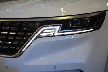 PARANAQUE, PH - 9 Haziran - Kia karnaval ışığı 9 Haziran 2024 'te Paranaque, Filipinler' de fırlatılacak. Kia, Güney Kore merkezli bir araba üreticisi.. 