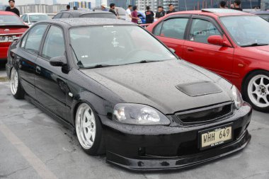 PARANAQUE, PH - 9 Haziran - Honda Civic Juice 'da 9 Haziran 2024 tarihinde Paranaque, Filipinler' de buluştu. Meyve suyu, Filipinler 'de düzenlenen bir otomobil yarışması..