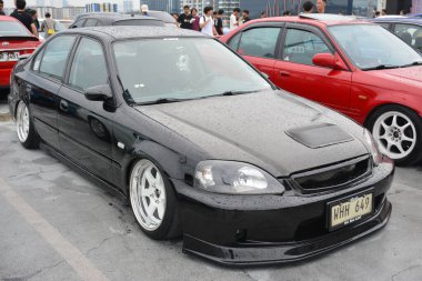 PARANAQUE, PH - 9 Haziran - Honda Civic Juice 'da 9 Haziran 2024 tarihinde Paranaque, Filipinler' de buluştu. Meyve suyu, Filipinler 'de düzenlenen bir otomobil yarışması..