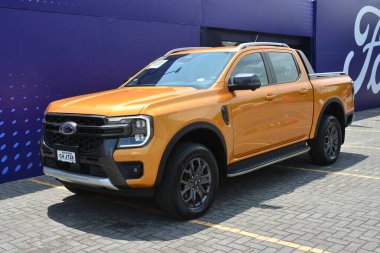 Pasay, PH - 11 Mayıs - Ford Ranger 11 Mayıs 2024 tarihinde Pasay, Filipinler 'de Autofest test sürüşünde. Autofest, Filipinler 'de her yıl düzenlenen bir test sürüşü otomobil etkinliğidir..