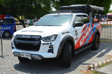 Pasay, PH - 11 Mayıs - Isuzu dmax 11 Mayıs 2024 tarihinde Pasay, Filipinler 'de Autofest test sürüşünde. Autofest, Filipinler 'de her yıl düzenlenen bir test sürüşü otomobil etkinliğidir..