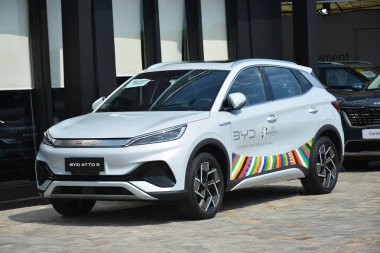 Pasay, PH - 11 Mayıs - Byd atto 3 11 Mayıs 2024 tarihinde Pasay, Filipinler 'de Autofest test sürüşünde. Autofest, Filipinler 'de her yıl düzenlenen bir test sürüşü otomobil etkinliğidir..