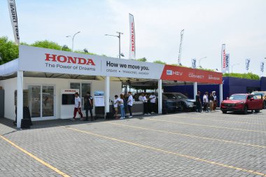 Pasay, PH - 11 Mayıs - Autofest test sürüşünde Honda standı 11 Mayıs 2024, Pasay, Filipinler. Autofest, Filipinler 'de her yıl düzenlenen bir test sürüşü otomobil etkinliğidir..