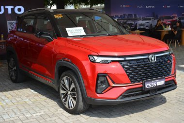 Pasay, PH - 11 Mayıs - Changan CS35 11 Mayıs 2024 tarihinde Pasay, Filipinler 'de Autofest test sürüşünde. Autofest, Filipinler 'de her yıl düzenlenen bir test sürüşü otomobil etkinliğidir..
