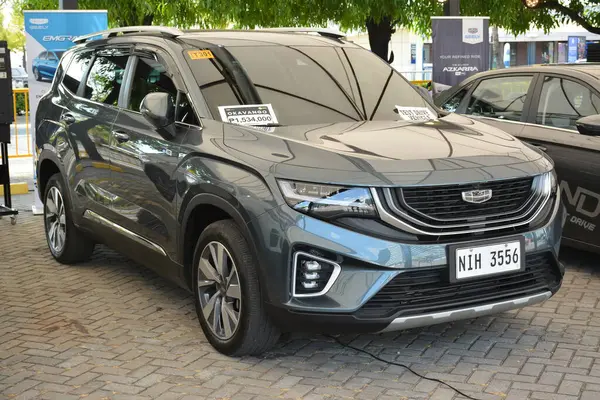 Pasay, PH - 11 Mayıs - Geely Okavango 11 Mayıs 2024 tarihinde Pasay, Filipinler 'de Autofest test sürüşünde. Autofest, Filipinler 'de her yıl düzenlenen bir test sürüşü otomobil etkinliğidir..