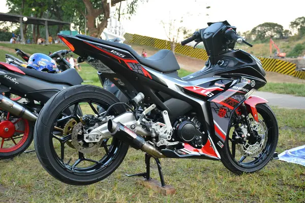 stock image MARIKINA, PH - MAY 4 - Yamaha sniper y16 at VIP car show on May 4, 2024 in Marikina, Philippines. VIP is a car and motorcycle show event held nationwide in Philippines.