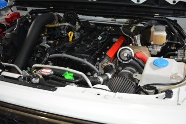 MUNTINLUPA, PH - JAN 28 - Suzuki jimny motor 28 Ocak 2024 tarihinde Muntinlupa, Filipinler 'de Neo klasik araba fuarında. Neo Classic, Filipinler 'de düzenlenen bir pazar sonrası araba fuarıdır..