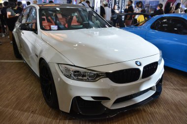 MUNTINLUPA, PH - JAN 28 - Bmw m3 28 Ocak 2024 tarihinde Muntinlupa, Filipinler 'de Neo klasik araba fuarında. Neo Classic, Filipinler 'de düzenlenen bir pazar sonrası araba fuarıdır..