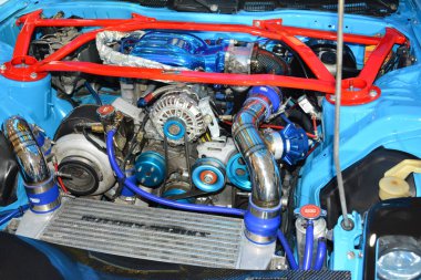 MUNTINLUPA, PH - JAN 28 - Mazda rx7 motor 28 Ocak 2024 tarihinde Muntinlupa, Filipinler 'de Neo klasik araba fuarında. Neo Classic, Filipinler 'de düzenlenen bir pazar sonrası araba fuarıdır..