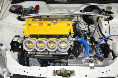 MUNTINLUPA, PH - JAN 28 - Honda civic engine at Neo classic car show 28 Ocak 2024, Muntinlupa, Filipinler. Neo Classic, Filipinler 'de düzenlenen bir pazar sonrası araba fuarıdır..