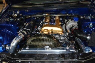 MUNTINLUPA, PH - JAN 28 - Nissan siluet motoru 28 Ocak 2024 tarihinde Muntinlupa, Filipinler 'de Neo klasik araba fuarında. Neo Classic, Filipinler 'de düzenlenen bir pazar sonrası araba fuarıdır..