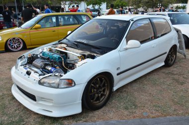 MUNTINLUPA, PH - JAN 28 - Honda civic 28 Ocak 2024 tarihinde Muntinlupa, Filipinler 'de Neo klasik araba fuarında. Neo Classic, Filipinler 'de düzenlenen bir pazar sonrası araba fuarıdır..