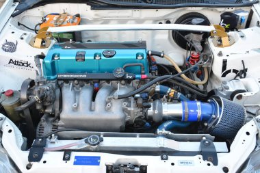 MUNTINLUPA, PH - JAN 28 - Honda civic engine at Neo classic car show 28 Ocak 2024, Muntinlupa, Filipinler. Neo Classic, Filipinler 'de düzenlenen bir pazar sonrası araba fuarıdır..