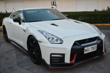 MUNTINLUPA, PH - JAN 28 - Nissan gtr 28 Ocak 2024 tarihinde Muntinlupa, Filipinler 'de Neo klasik araba fuarında. Neo Classic, Filipinler 'de düzenlenen bir pazar sonrası araba fuarıdır..