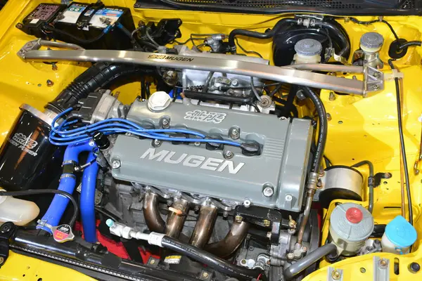 stock image MUNTINLUPA, PH - JAN 28 - Honda civic engine at Neo classic car show on January 28, 2024 in Muntinlupa, Philippines. Neo classic is a aftermarket car show event held in Philippines.