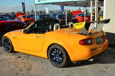 PARANAQUE, PH - 3 Şubat - Mazda miata mx5 Legit Manila 1620 otomobil buluşması 3 Şubat 2024 tarihinde Paranaque, Filipinler 'de. Legit Manila 1620, Filipinler 'de düzenlenen bir otomobil yarışması..