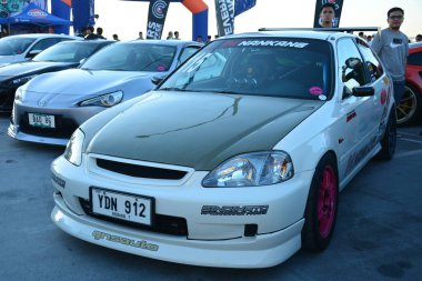 PARANAQUE, PH-3 - Honda civic at Legit Manila 1620 car meet on 3 Şubat 2024, Paranaque, Filipinler. Legit Manila 1620, Filipinler 'de düzenlenen bir otomobil yarışması..