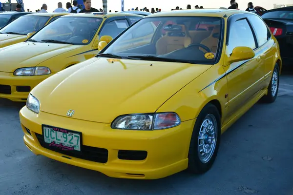 PARANAQUE, PH-3 - Honda civic at Legit Manila 1620 car meet on 3 Şubat 2024, Paranaque, Filipinler. Legit Manila 1620, Filipinler 'de düzenlenen bir otomobil yarışması..