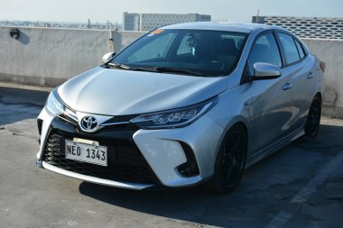 PARANAQUE, PH - MAR 3 - Toyota vios at media mix car meet at 3 Mart 2024, Paranaque, Filipinler. Medya karışımı, Filipinler 'de düzenlenen bir otomobil yarışması..