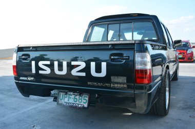 PARANAQUE, PH - MAR 3 - Isuzu fuego at media mix car meet on March 3, 2024, Paranaque, Filipinler. Medya karışımı, Filipinler 'de düzenlenen bir otomobil yarışması..