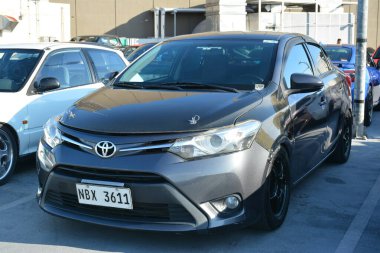 PARANAQUE, PH - MAR 3 - Toyota vios at media mix car meet at 3 Mart 2024, Paranaque, Filipinler. Medya karışımı, Filipinler 'de düzenlenen bir otomobil yarışması..