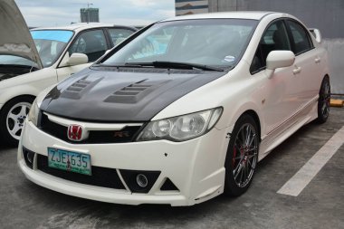 PASIG, PH - MAR 23 - Honda Civic 23 Mart 2024 tarihinde Pasig, Filipinler 'de araba kulüpleri savaşında. Araba Kulübü Muharebesi, Filipinler 'de düzenlenen bir araba fuarıdır..