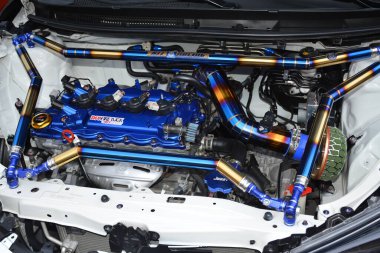 PASIG, PH - MAR 23 - Toyota vios motor 23 Mart 2024 tarihinde Pasig, Filipinler 'de araba kulüpleri muharebesinde. Araba Kulübü Muharebesi, Filipinler 'de düzenlenen bir araba fuarıdır..