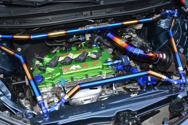 PASIG, PH - MAR 23 - Toyota vios motor 23 Mart 2024 tarihinde Pasig, Filipinler 'de araba kulüpleri muharebesinde. Araba Kulübü Muharebesi, Filipinler 'de düzenlenen bir araba fuarıdır..
