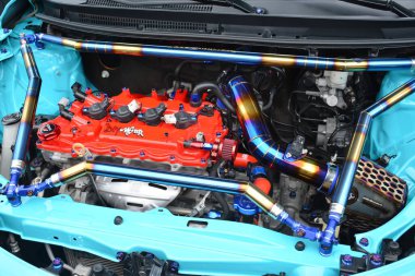 PASIG, PH - MAR 23 - Toyota vios motor 23 Mart 2024 tarihinde Pasig, Filipinler 'de araba kulüpleri muharebesinde. Araba Kulübü Muharebesi, Filipinler 'de düzenlenen bir araba fuarıdır..