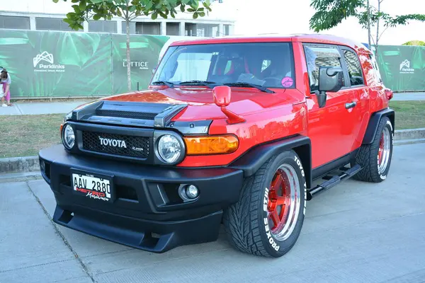 stock image PASIG, PH - APR. 21 - Toyota fj cruiser at car meet with Angie King on April 21, 2024 in Pasig, Philippines. Angie King is a car enthusiast and held a car meet event in Philippines.