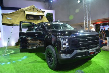 PASAY, PH - APR. 7 - Foton tunland v7 Manila Uluslararası Otomobil Fuarı 7 Nisan 2024 tarihinde Pasay, Filipinler 'de. Manila International Auto Show, Filipinler 'de düzenlenen yıllık otomobil fuarıdır..