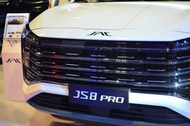PASAY, PH - APR. 7 - Jac js8 pro Manila Uluslararası Otomobil Fuarı 'nda 7 Nisan 2024 tarihinde Pasay, Filipinler' de. Manila International Auto Show, Filipinler 'de düzenlenen yıllık otomobil fuarıdır..