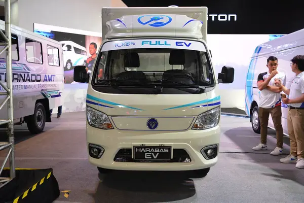 PASAY, PH - APR. 7 - Foton harabas ev Manila Uluslararası Otomobil Fuarı 'nda 7 Nisan 2024 Pasay, Filipinler. Manila International Auto Show, Filipinler 'de düzenlenen yıllık otomobil fuarıdır..