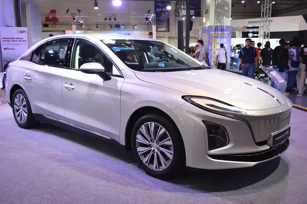 stock image PASAY, PH - APR. 7 - Hongqi eqm5 at Manila International Auto Show on April 7, 2024 in Pasay, Philippines. Manila International Auto Show is a annual car show held in Philippines.