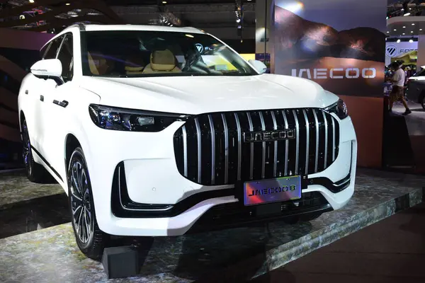 PASAY, PH - APR. 7 - Jaecoo 8 Manila Uluslararası Otomobil Fuarı 7 Nisan 2024 tarihinde Pasay, Filipinler 'de. Manila International Auto Show, Filipinler 'de düzenlenen yıllık otomobil fuarıdır..